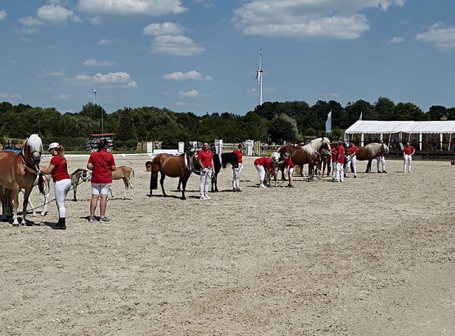 2023MueckePonyJub0257